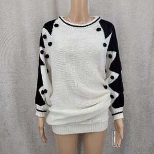 Carducci Black and White Geometric Pom Pom  Women's Batwing Sweater Vintage
